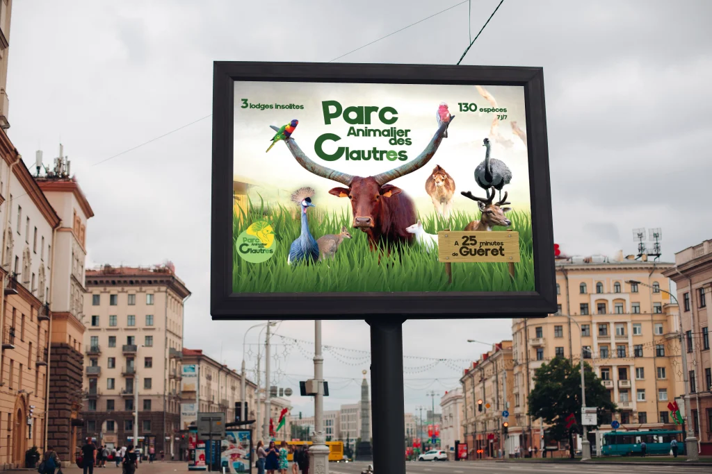 Affiche du Parc animalier des Clautres sur un panneau publicitaire en ville